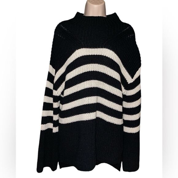 Old Navy Black White Striped Mock Neck Waffle Knit Cozy Pullover Sweater Top M - Picture 1 of 5
